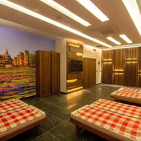Porto Club Hotel